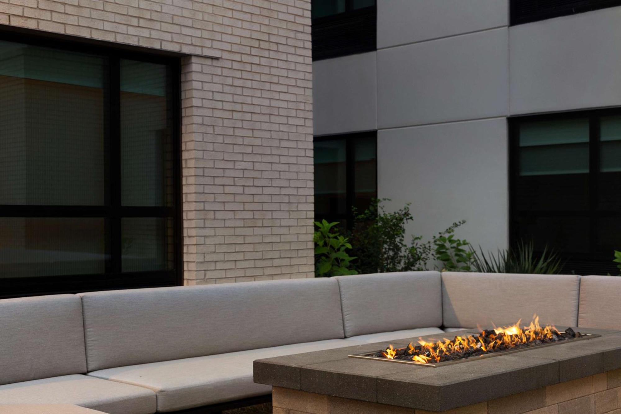Hotel Hampton By Hilton East Austin - Near Ut And Capitol Esterno foto